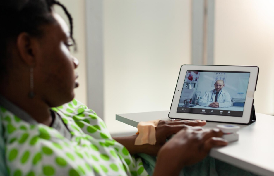 the role of telemedicine in modern healthcare: bridging distances, saving lives